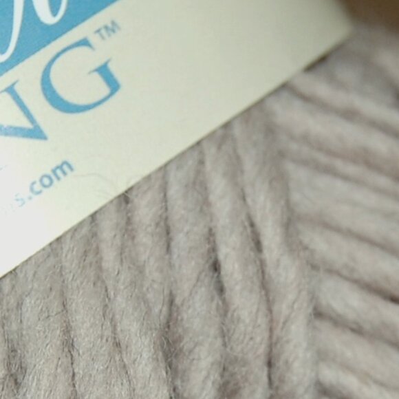 Mix Dye Lot of 6, Patons Classic Wool Roving Yarn, Natural Taupe - Picture 4 of 5